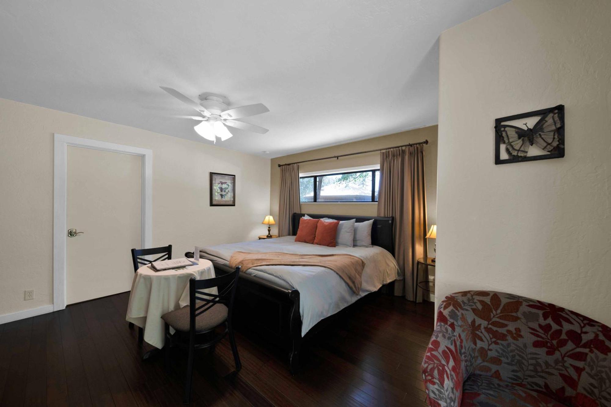 The Inn at Shasta Lake Lakehead Bagian luar foto