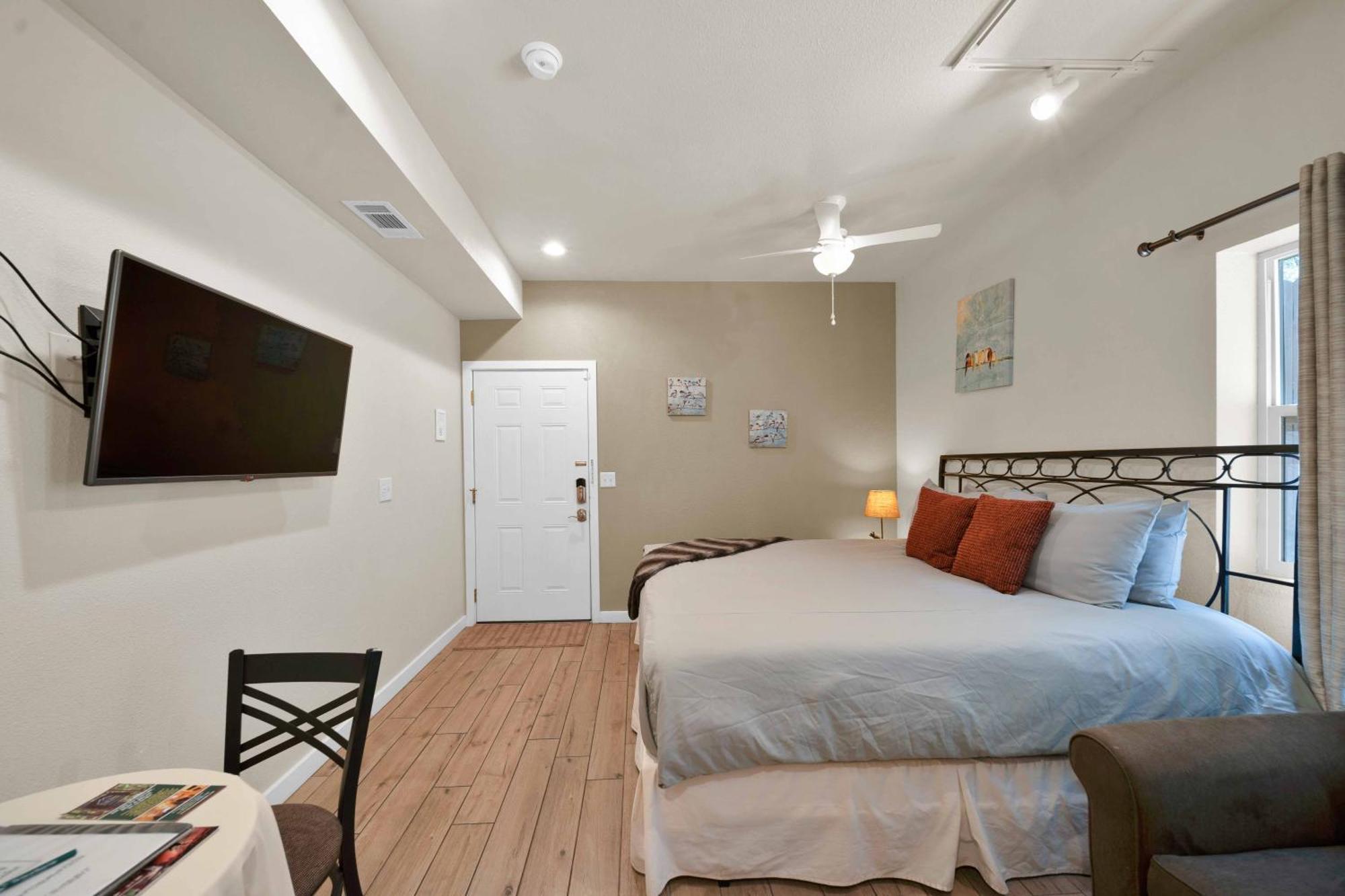 The Inn at Shasta Lake Lakehead Bagian luar foto