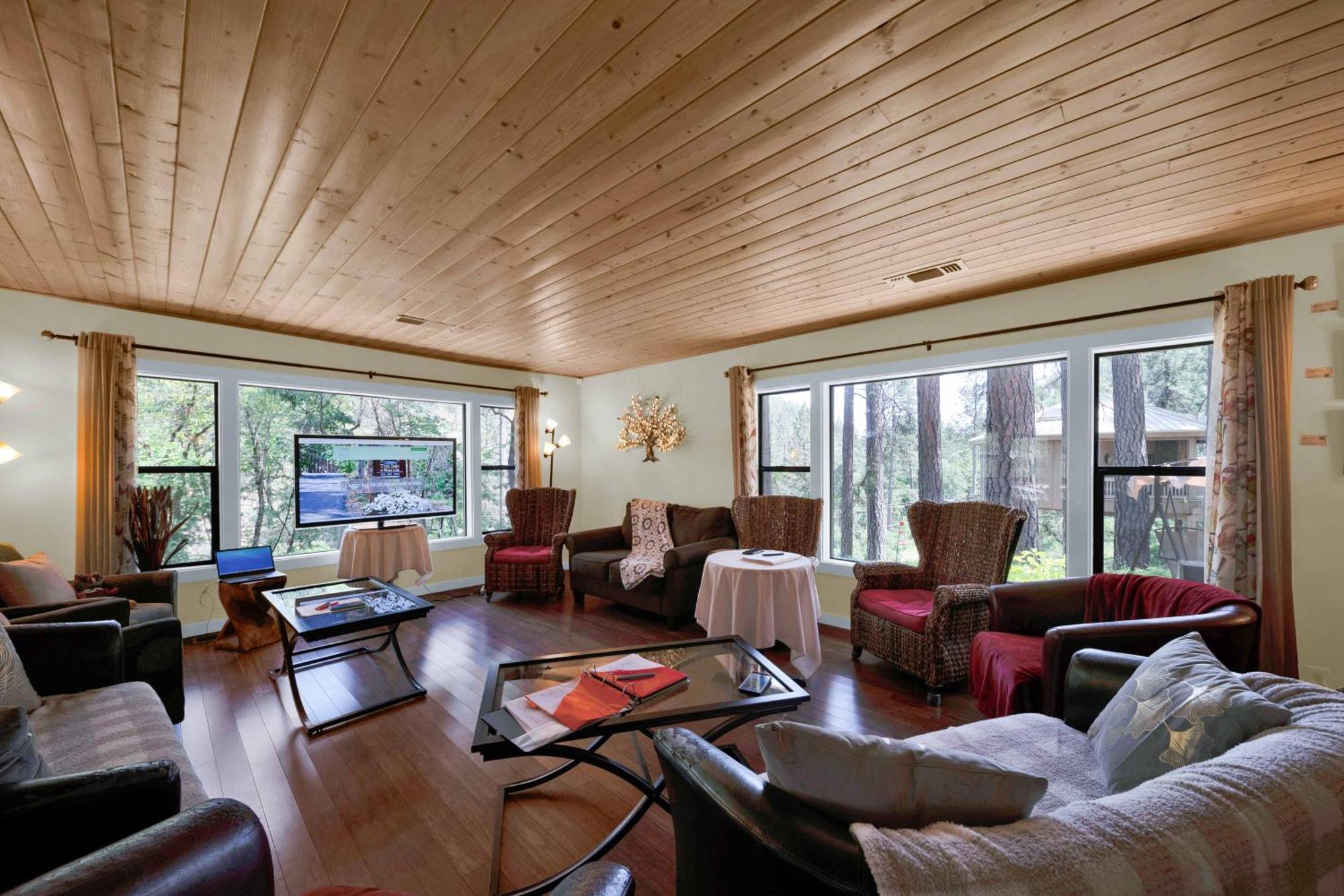 The Inn at Shasta Lake Lakehead Bagian luar foto