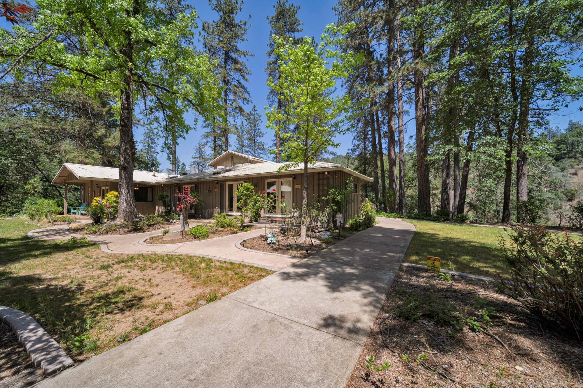 The Inn at Shasta Lake Lakehead Bagian luar foto